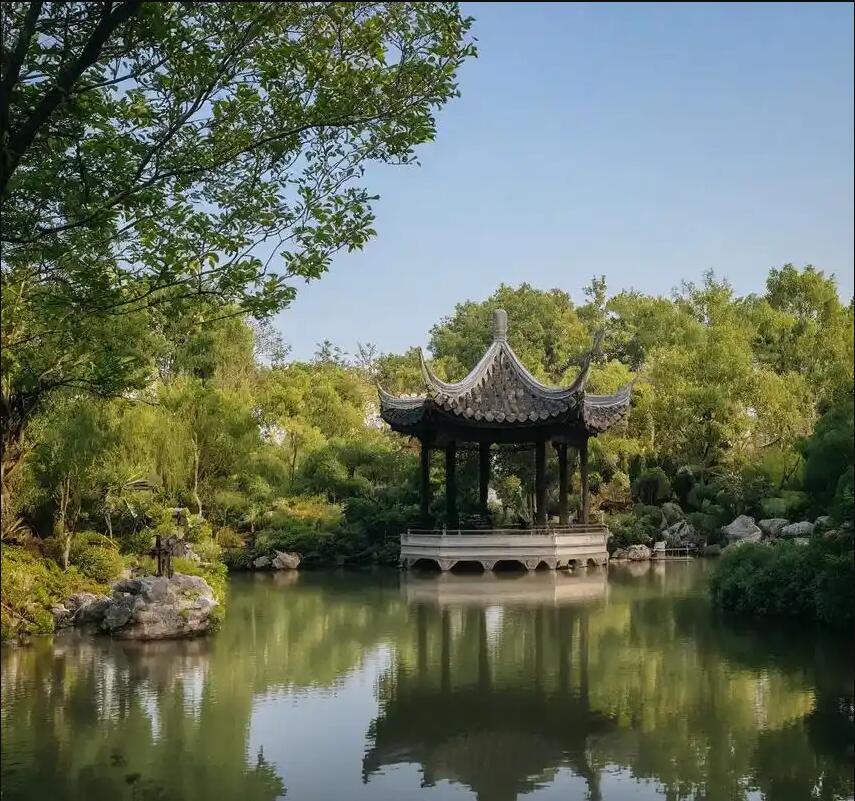 迪庆藏族半知餐饮有限公司